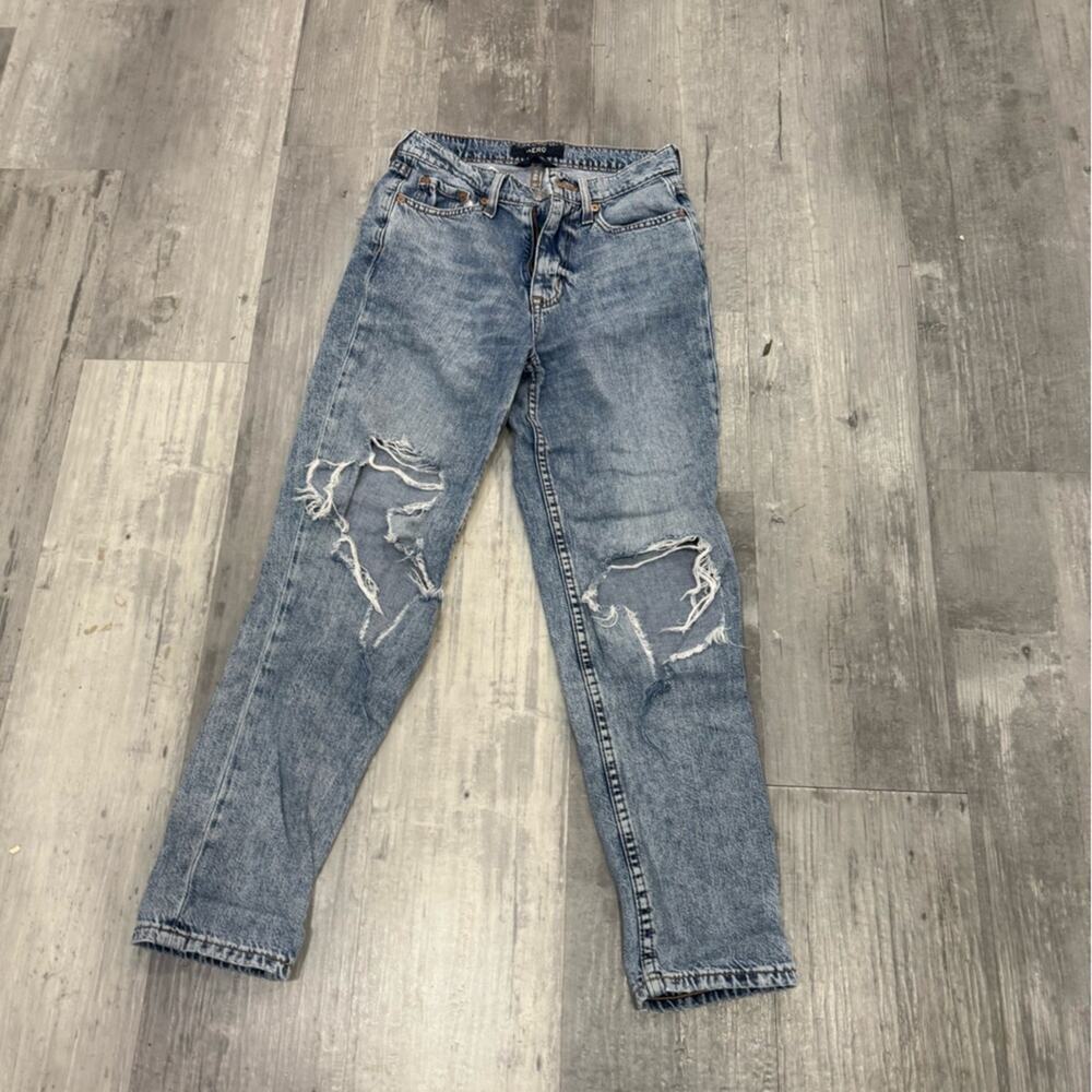 Aero distressed mom Jean size 0 regular